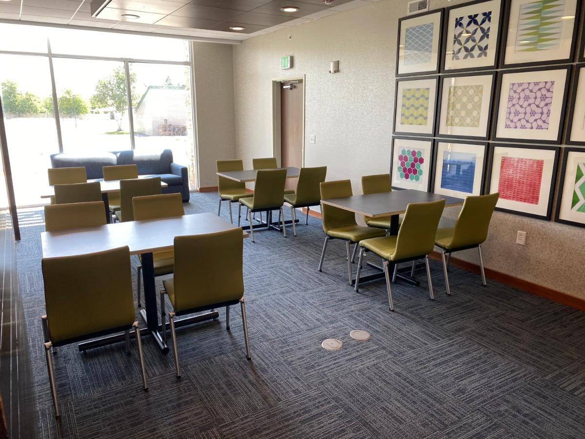 Holiday Inn Express & Suites - Michigan City By Ihg Экстерьер фото
