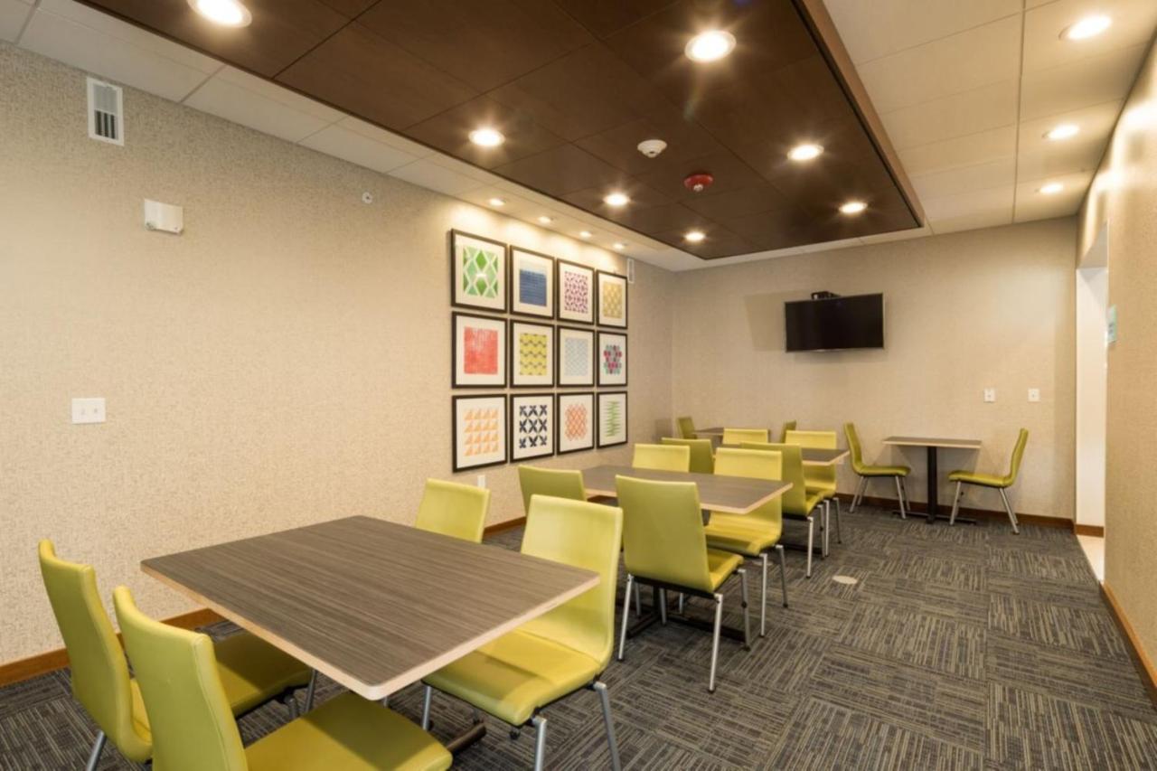 Holiday Inn Express & Suites - Michigan City By Ihg Экстерьер фото