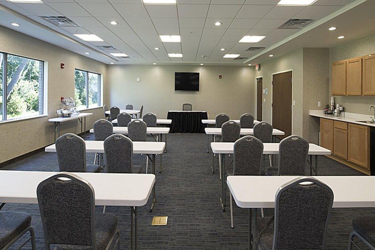 Holiday Inn Express & Suites - Michigan City By Ihg Экстерьер фото